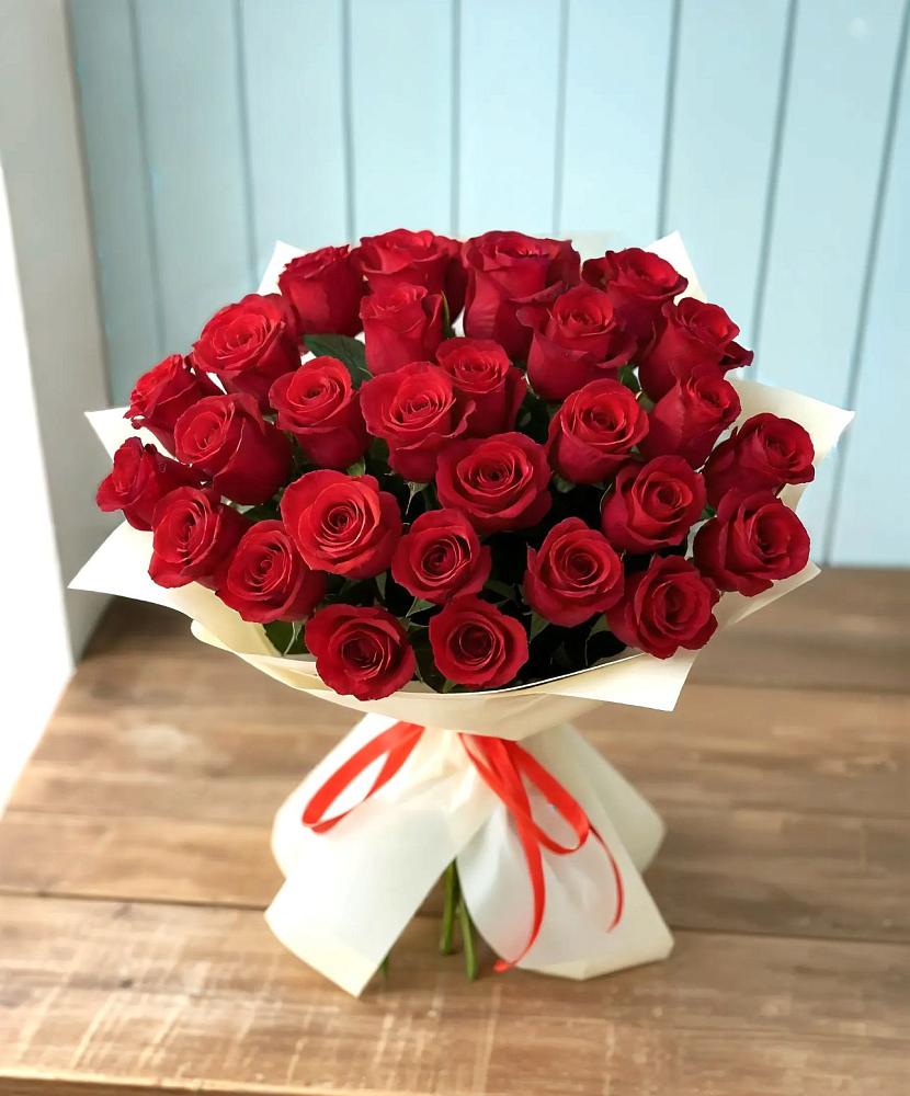 Букет 29 Красных роз в Волховце 