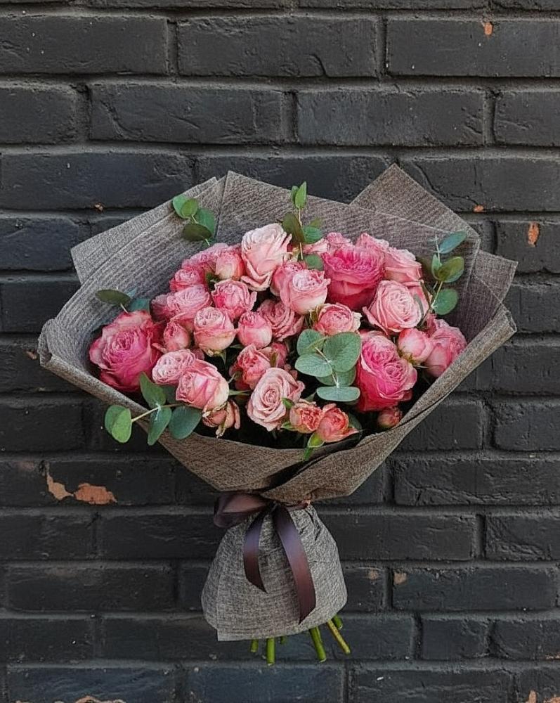 Букет цветов из: Розы в Волховце 