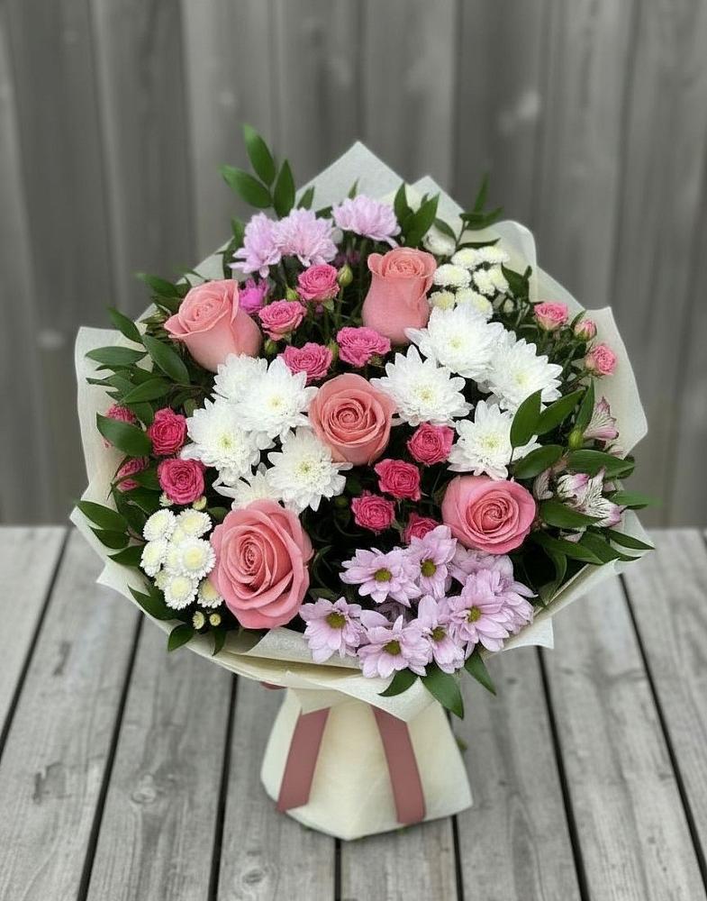 Букет цветов из: Альстромерии, Гвоздики, Розы и Хризантемы в Волховце 