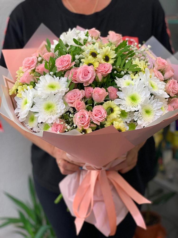 Букет цветов из: Розы и Хризантемы в Волховце 