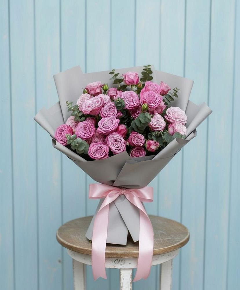 Букет цветов из: Розы в Волховце 