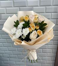 Букет цветов из:  Розы и Хризантемы в Волховце 