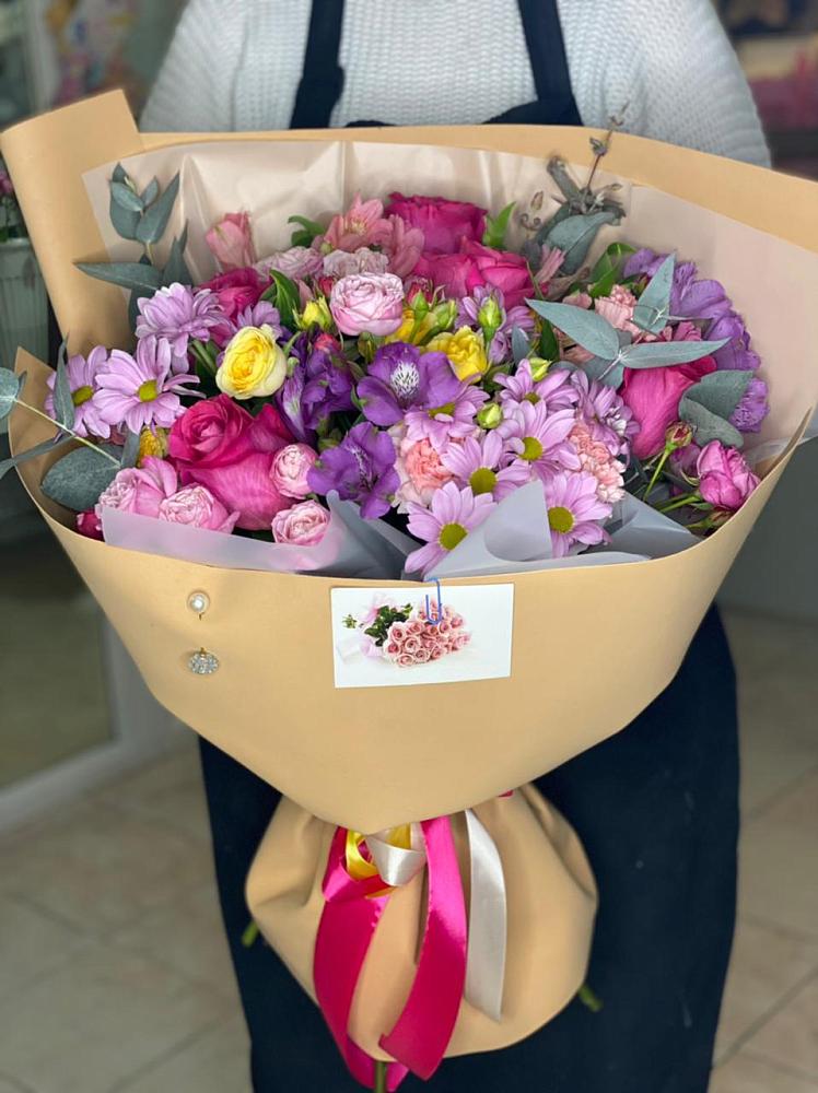 Букет цветов из: Хризантемы, Гвоздики и Альстромерии в Волховце 