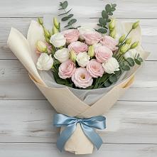 Букет цветов из:  Лизиантусы #REPLACE_PRED# Волховце 