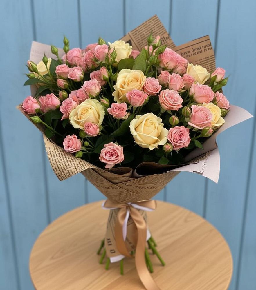 Букет цветов из: Розы в Волховце 