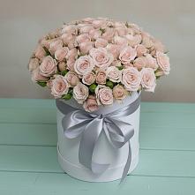 Цветочная композиция из Розы в шляпной коробке в Волховце 