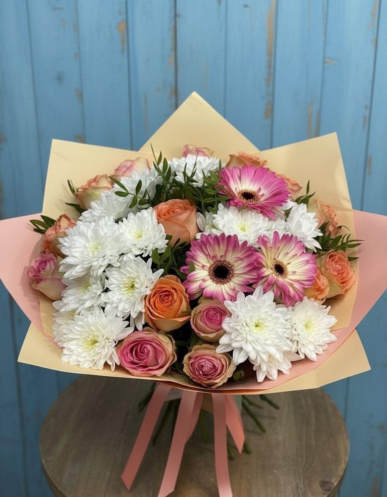 Букет цветов из: Розы, Герберы и Хризантемы в Волховце 