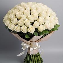 Букет 101 беля роза Белоснежка в Волховце 