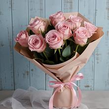 Букет цветов из:  Розы в Волховце 