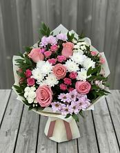 Букет цветов из:  Альстромерии, Гвоздики, Розы и Хризантемы в Волховце 