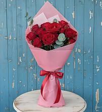 Букет цветов из:  Розы в Волховце 