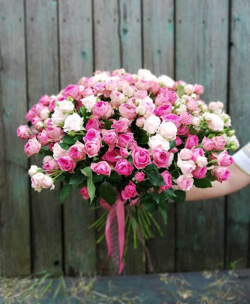 Букет Розовые кустовые розы Натали и Лав Лидия в Волховце 