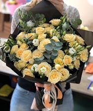 Букет цветов из:  Розы и Лизиантусы #REPLACE_PRED# Волховце 