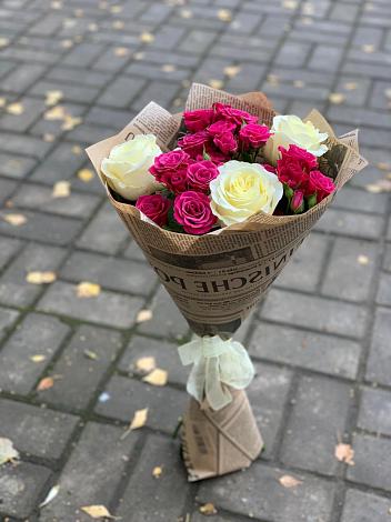 Букет цветов из: Розы в Волховце 