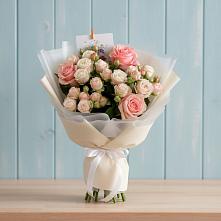 Букет цветов из:  Розы #REPLACE_PRED# Волховце 