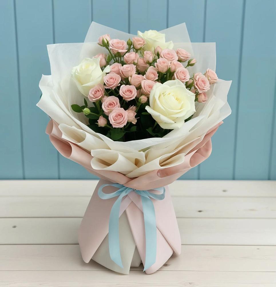 Букет цветов из: Розы в Волховце 