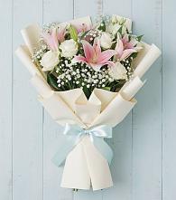 Букет цветов из:  Лилии в Волховце 