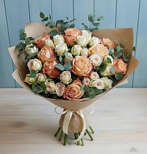 Букет цветов из:  Альстромерии и Розы в Волховце 