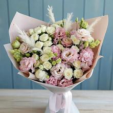 Букет цветов из:  Альстромерии и Розы в Волховце 