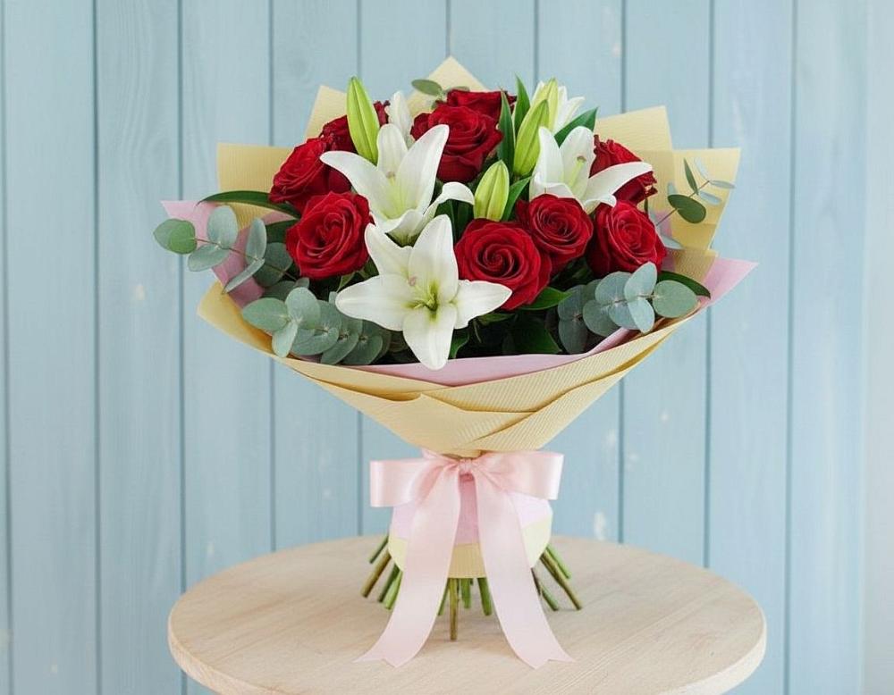 Букет цветов из: Лилии и Розы в Волховце 