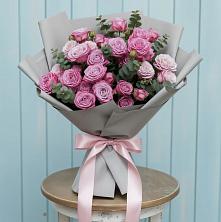 Букет цветов из:  Розы в Волховце 